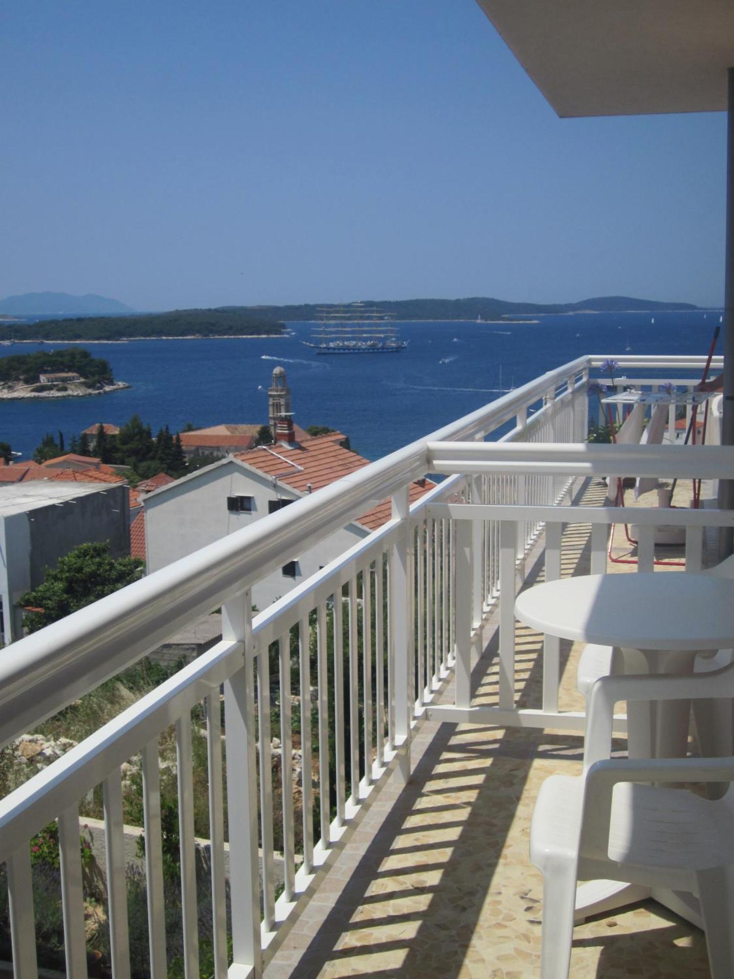 Apartments Kresic Hvar Town Zimmer foto