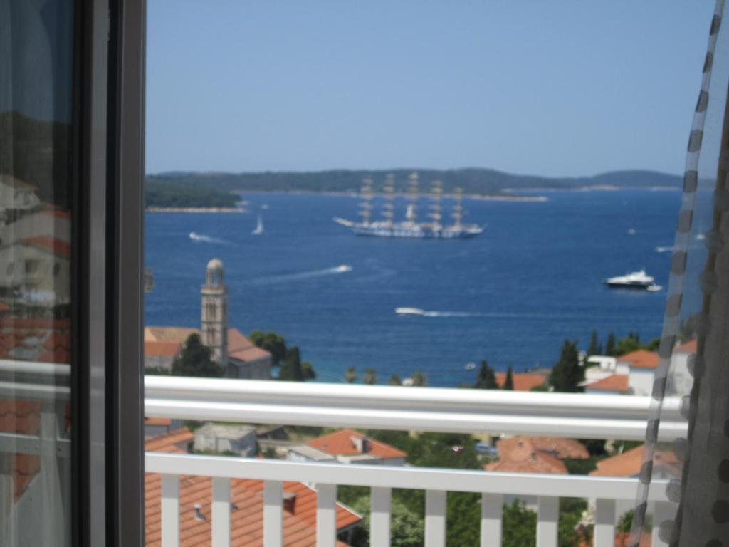 Apartments Kresic Hvar Town Exterior foto